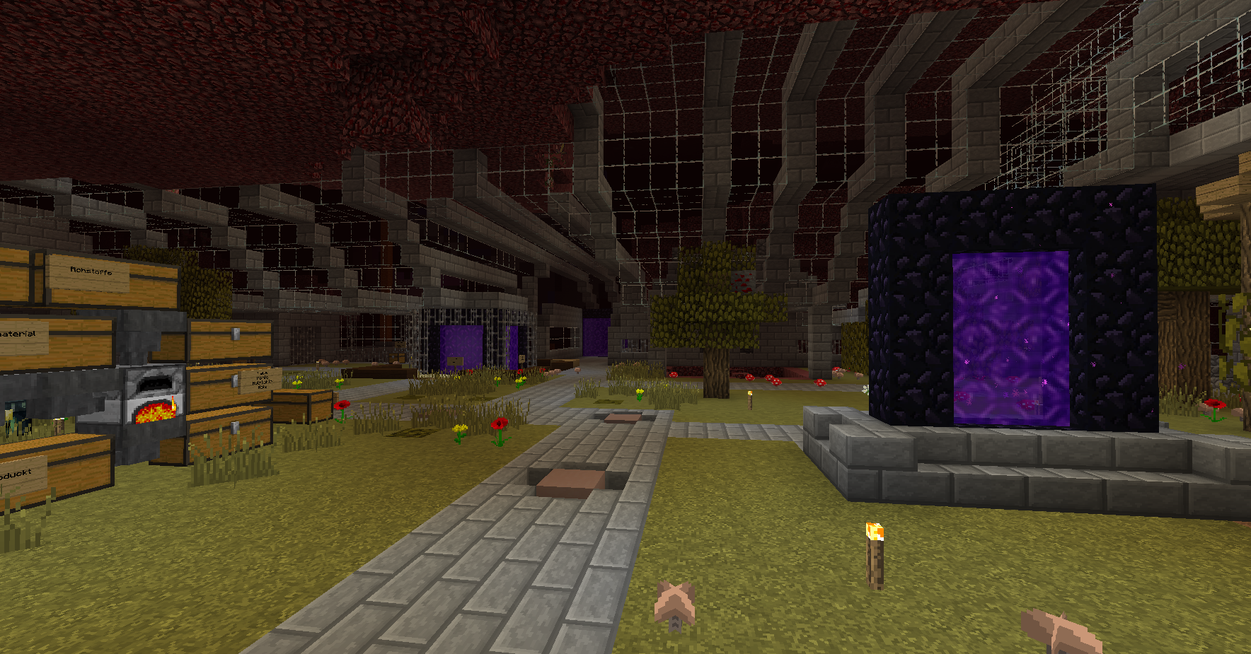 Netherhub vor dem Bahnhof